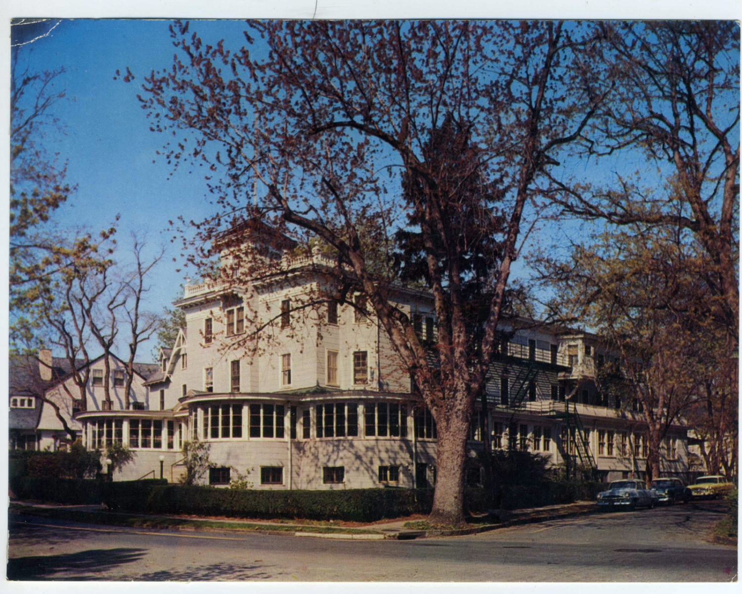 Levi-Collection_Bevan-Hotel-park078_l