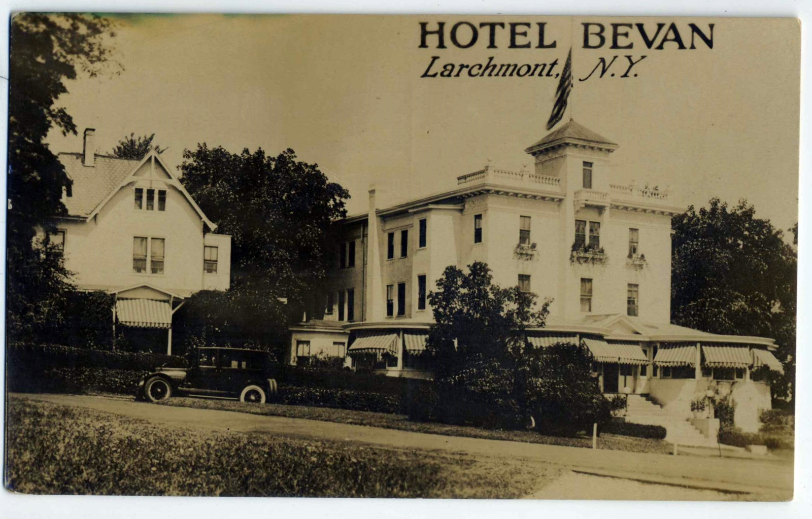 Levi-Collection_Bevan-Hotel-park078_s