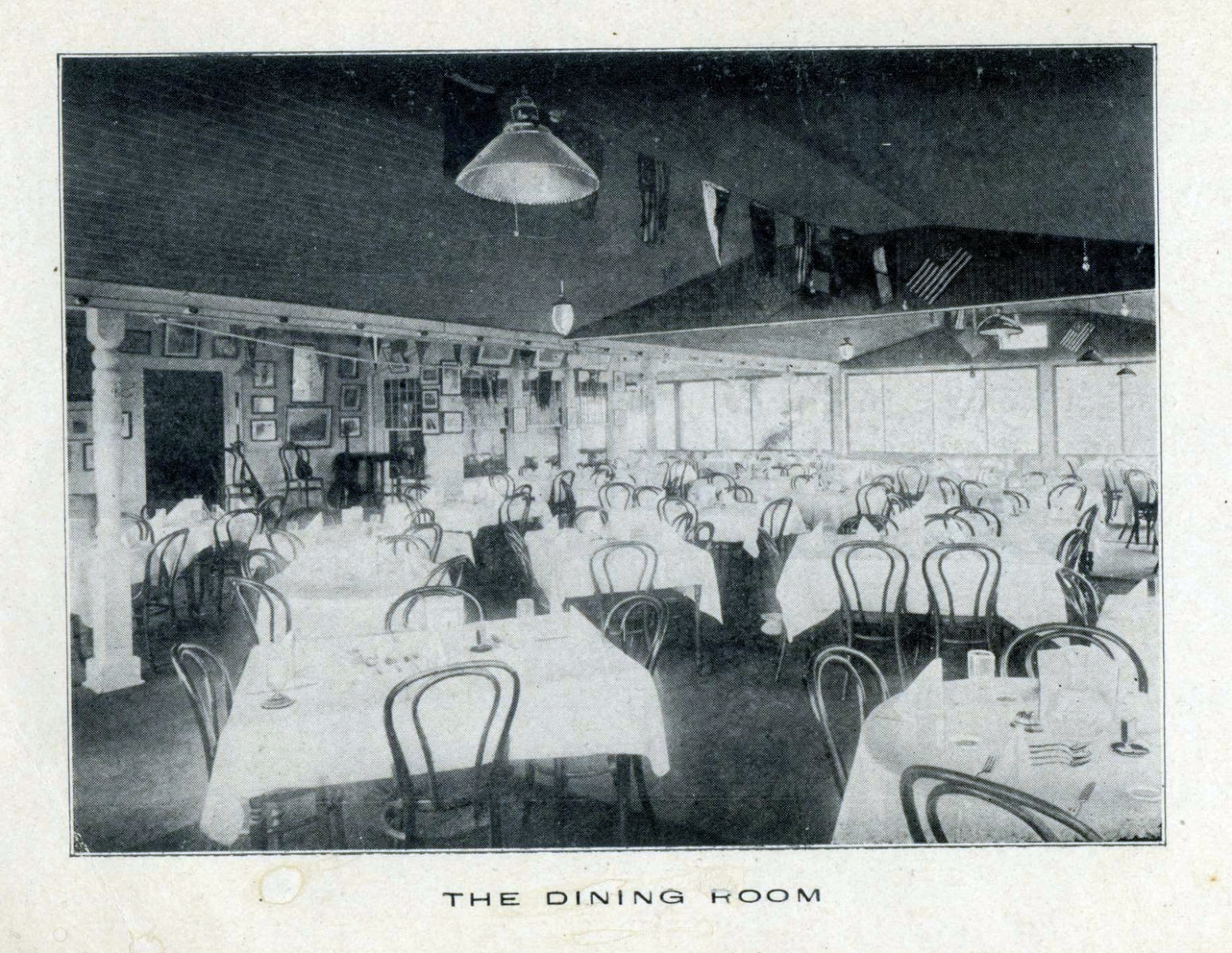 Levi-Collection_Blossom-Heath-Inn-bpr1265_ai