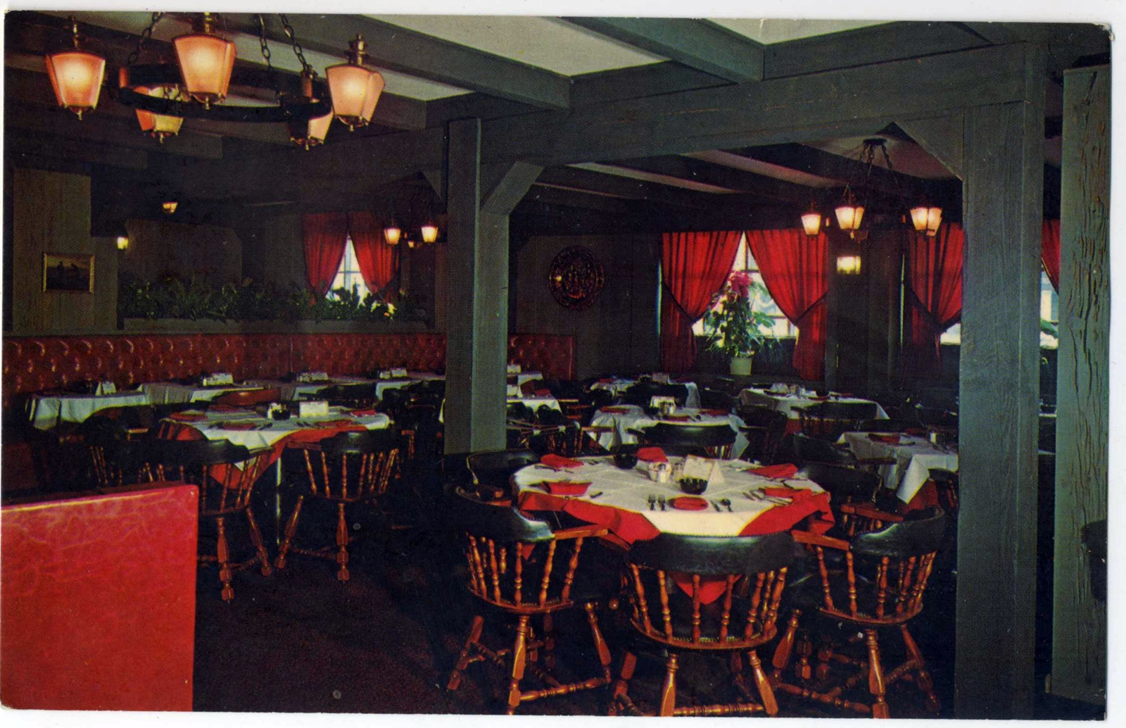 Levi-Collection_Carriage-Inn-bpr0071-a