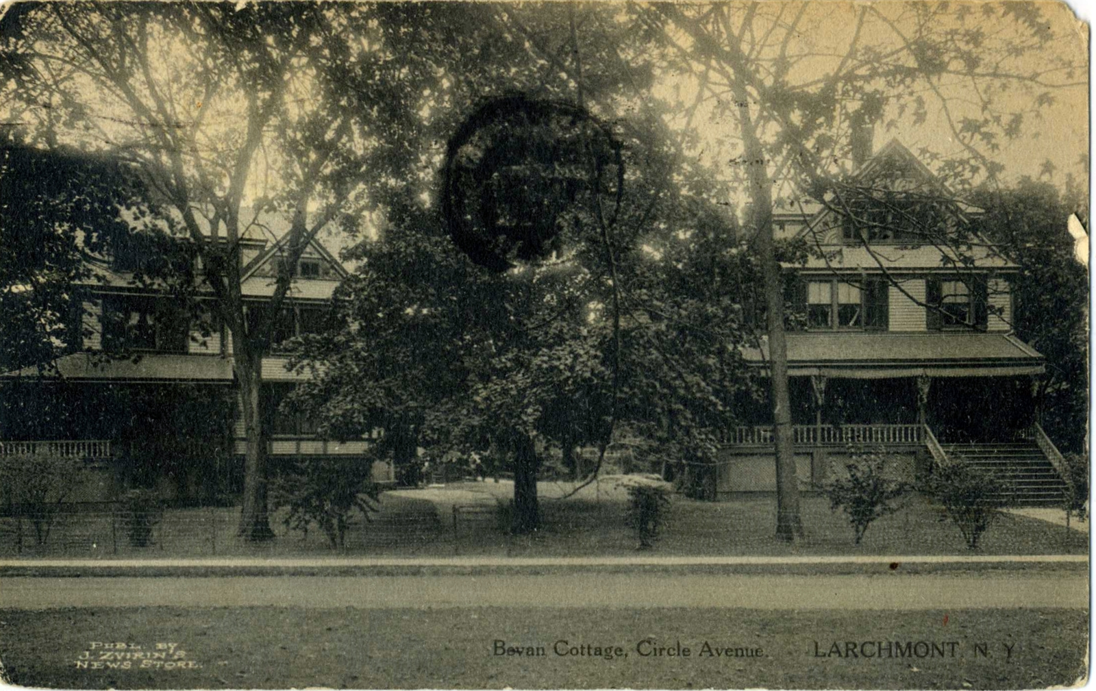 Levi-Collection_Circle-Avenue-Bevan-Cottage