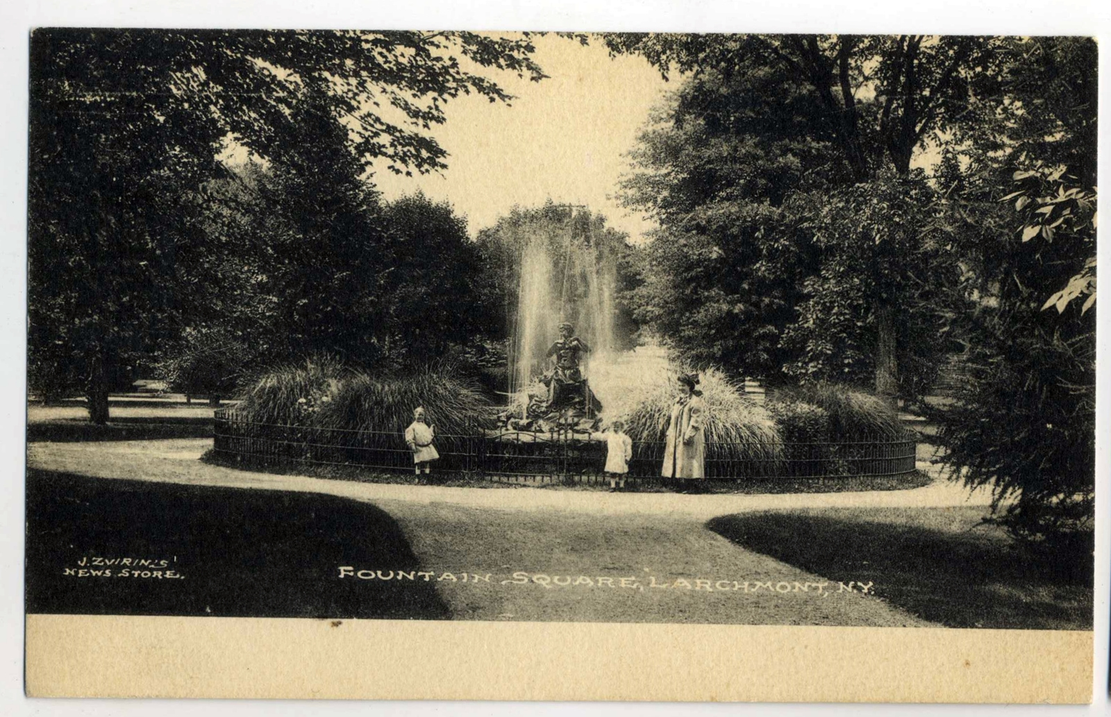 Levi-Collection_Fountain-Park-a