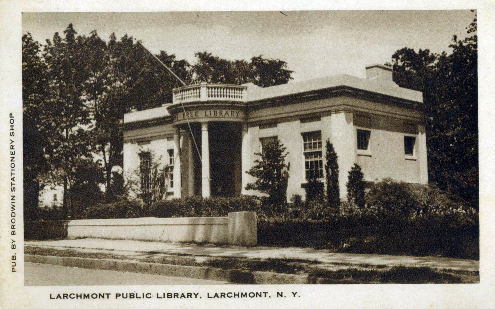 Levi-Collection_Larchmont-Library-larchmont121-c