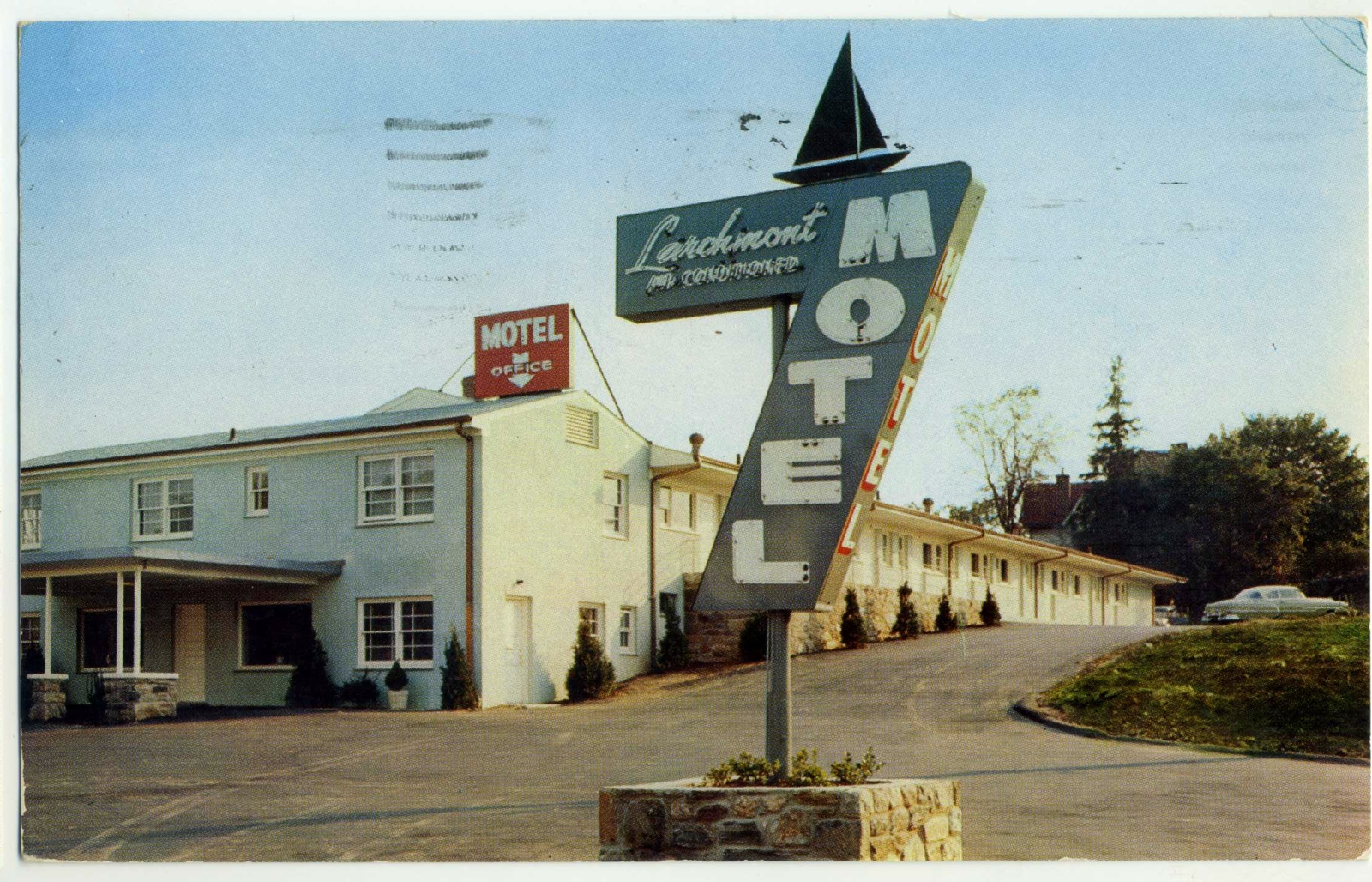 Levi-Collection_Larchmont-Motel-d