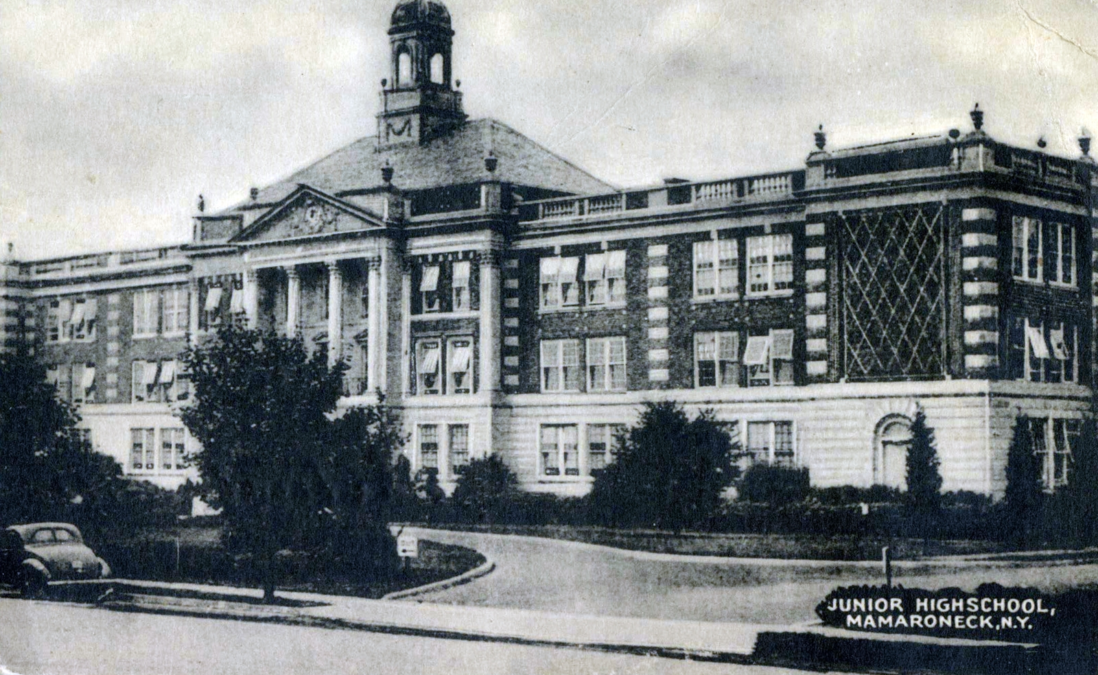 Levi-Collection_Mamaroneck-Junior-High-School-c