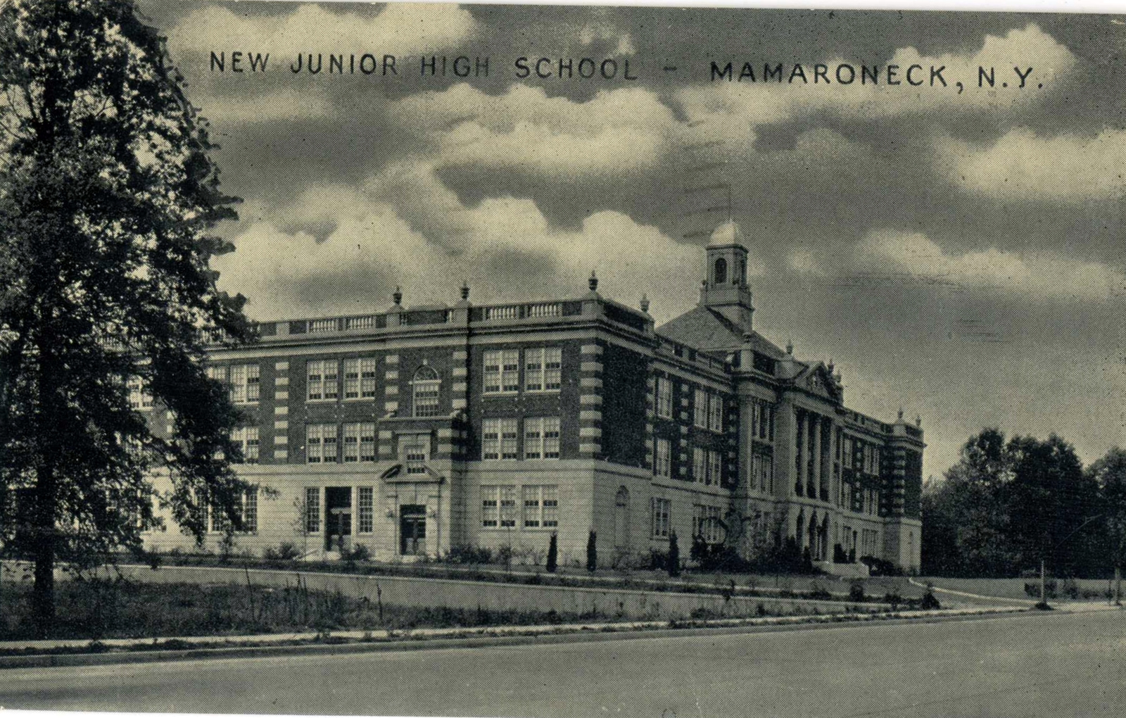 Levi-Collection_Mamaroneck-Junior-High-School-f