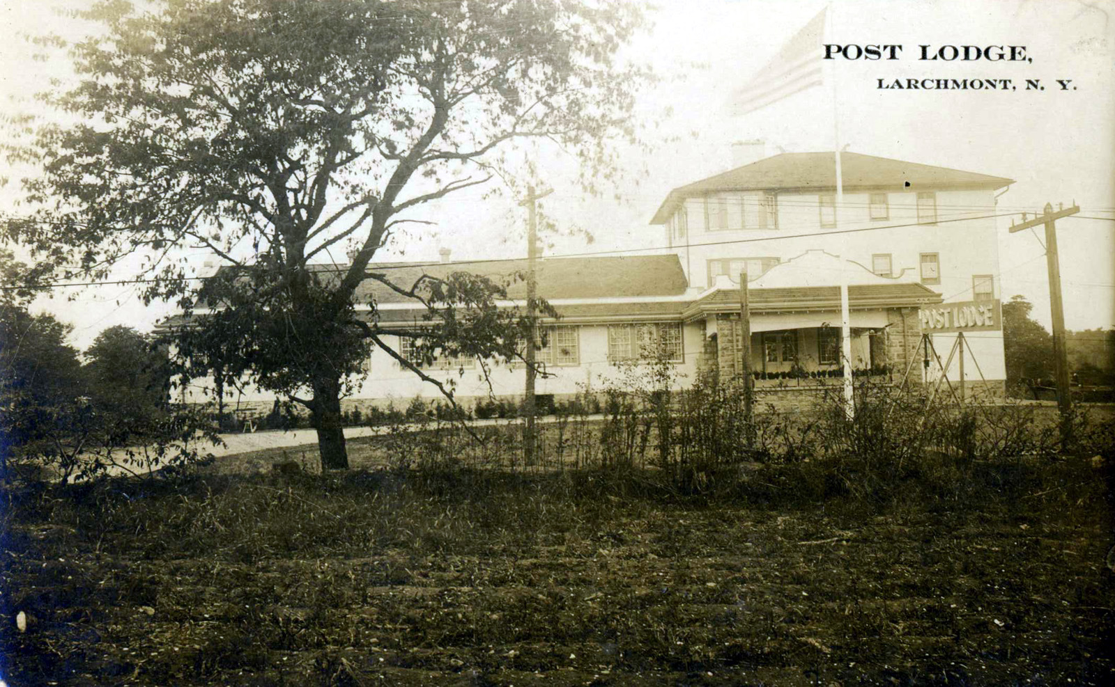 Levi-Collection_PostLodge_a