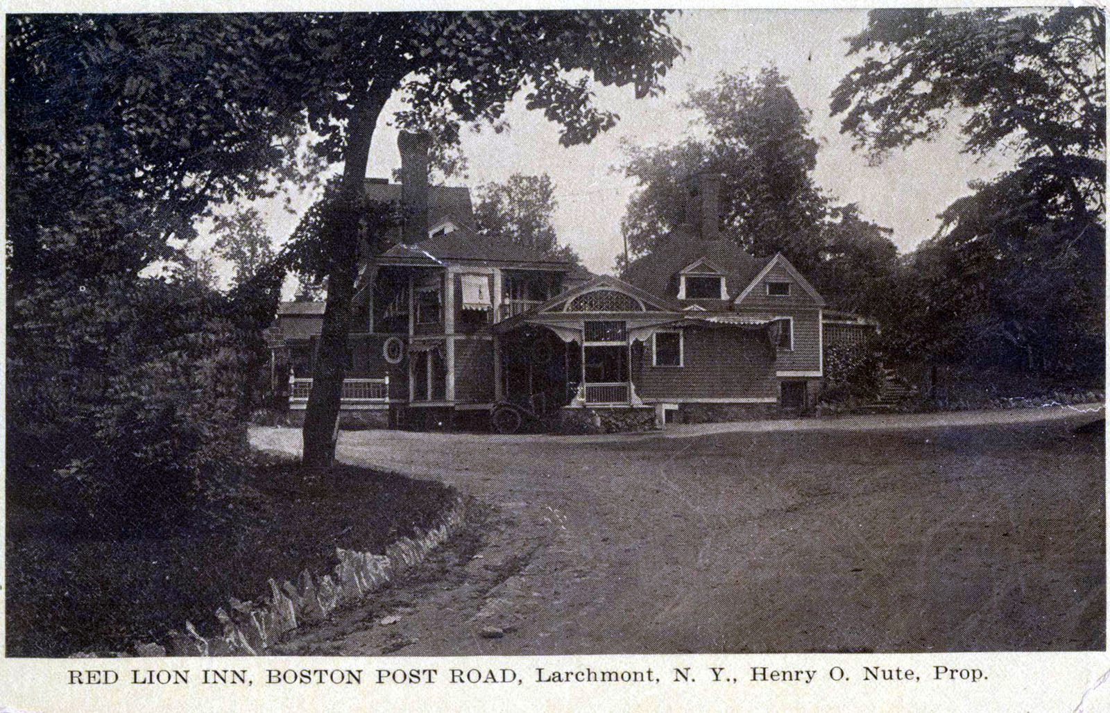 Levi-Collection_Red-Lion-Inn-bpr1289_m