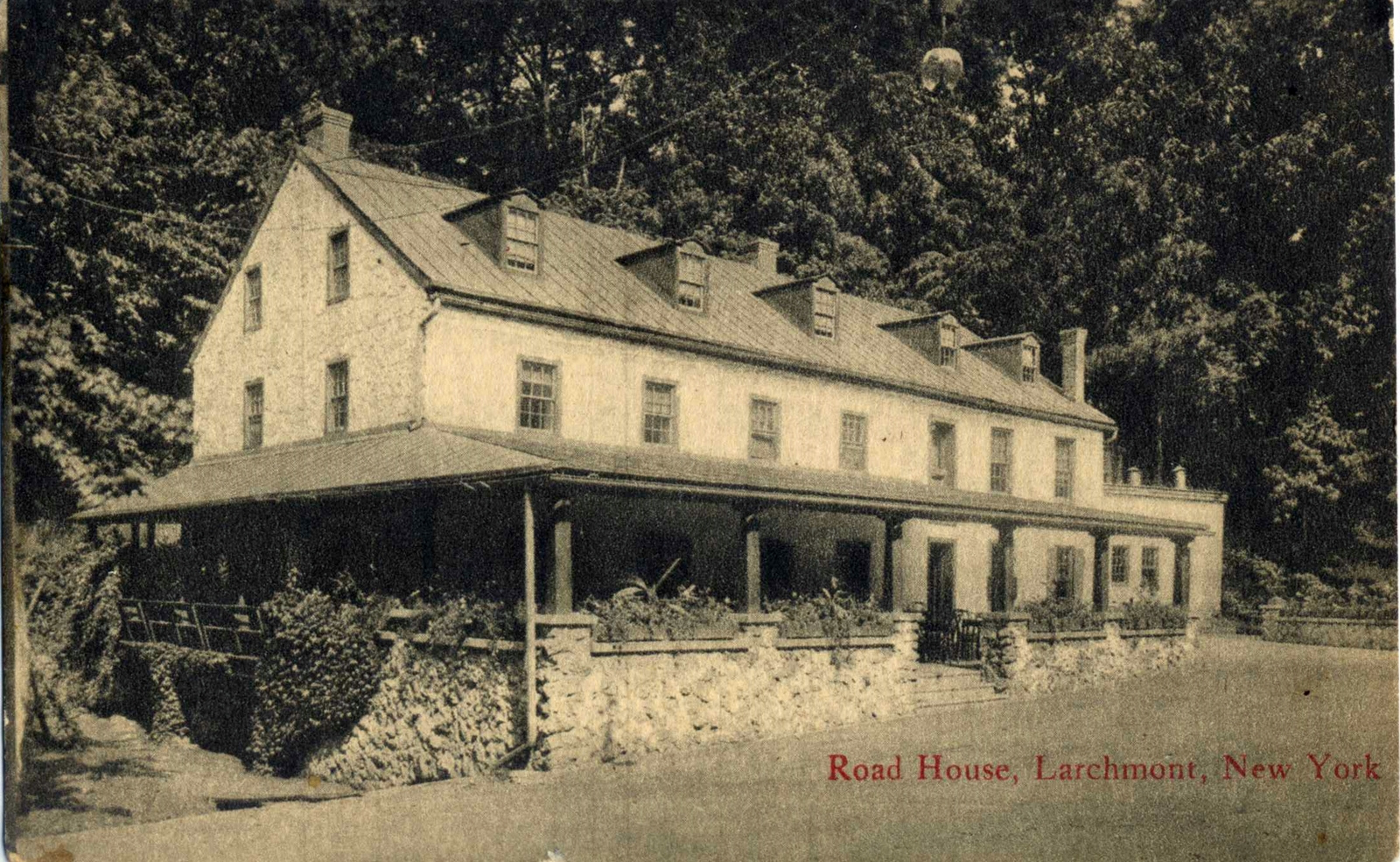 Levi-Collection_Road-House-a
